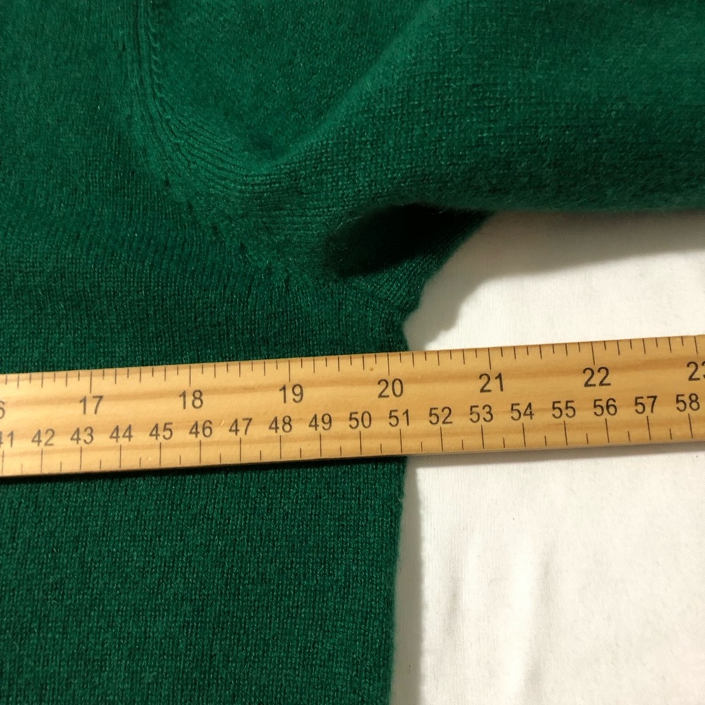 Quince Mongolian cashmere crewneck sweater Everglades green women L quiet luxury - Picture 8 of 10